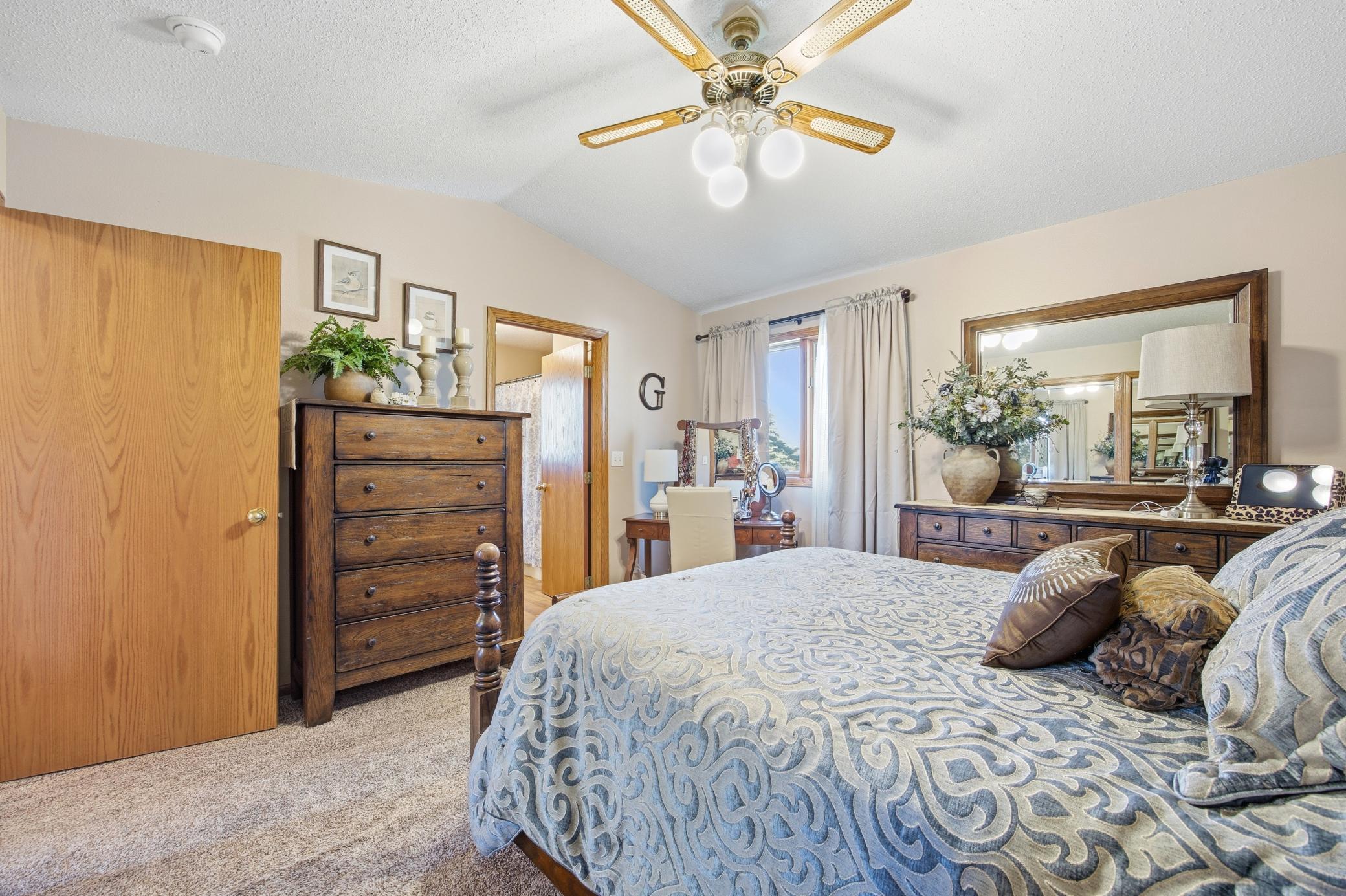 1998 single family home for sale at 5083 104th Avenue SE in Litchville, ND — 5 bed, 3 bath (photo 28 of 87)