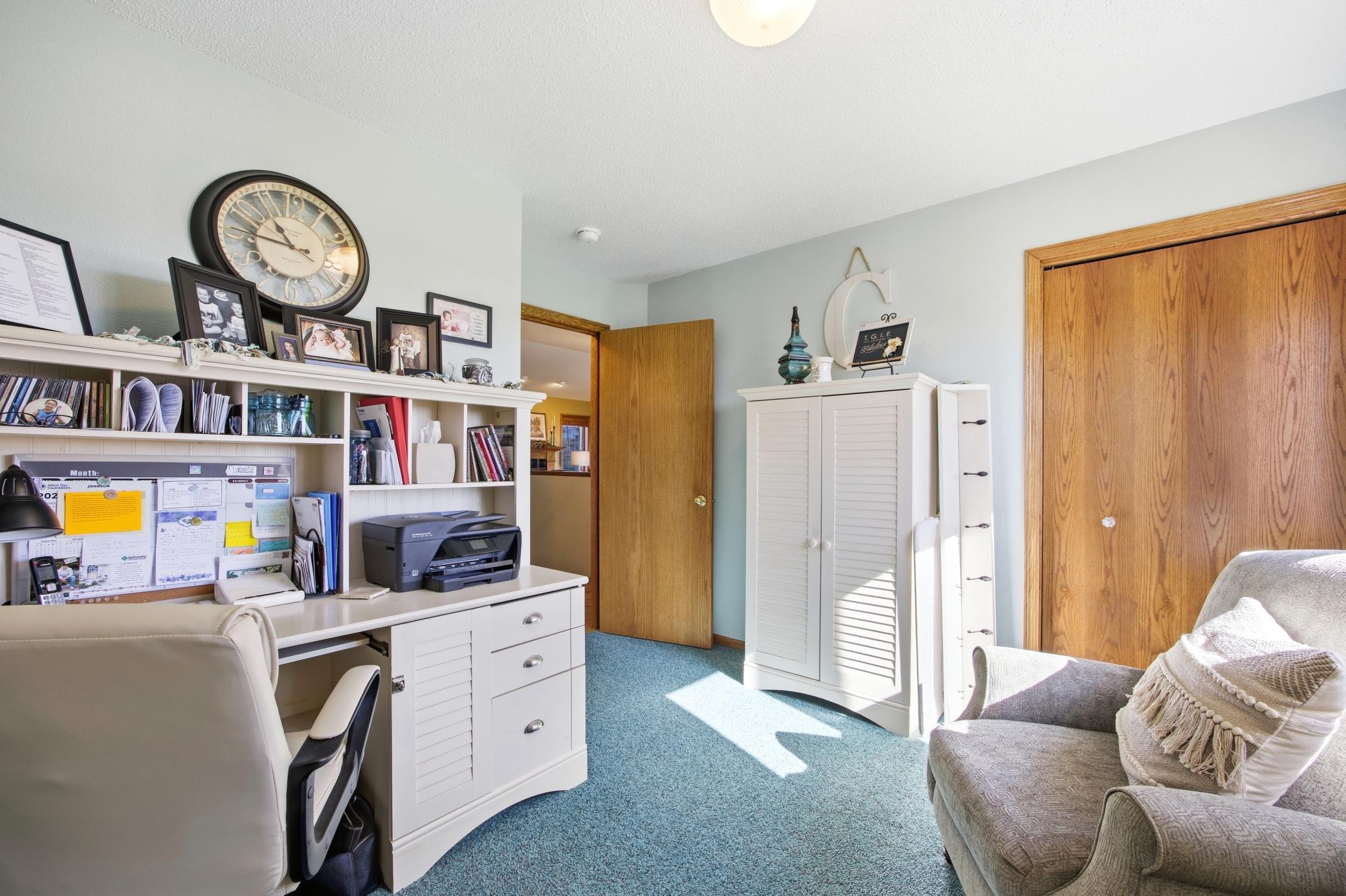 1998 single family home for sale at 5083 104th Avenue SE in Litchville, ND — 5 bed, 3 bath (photo 34 of 87)