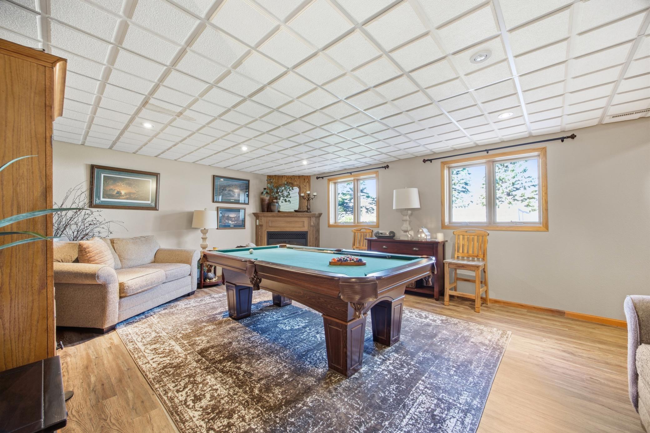1998 single family home for sale at 5083 104th Avenue SE in Litchville, ND — 5 bed, 3 bath (photo 39 of 87)