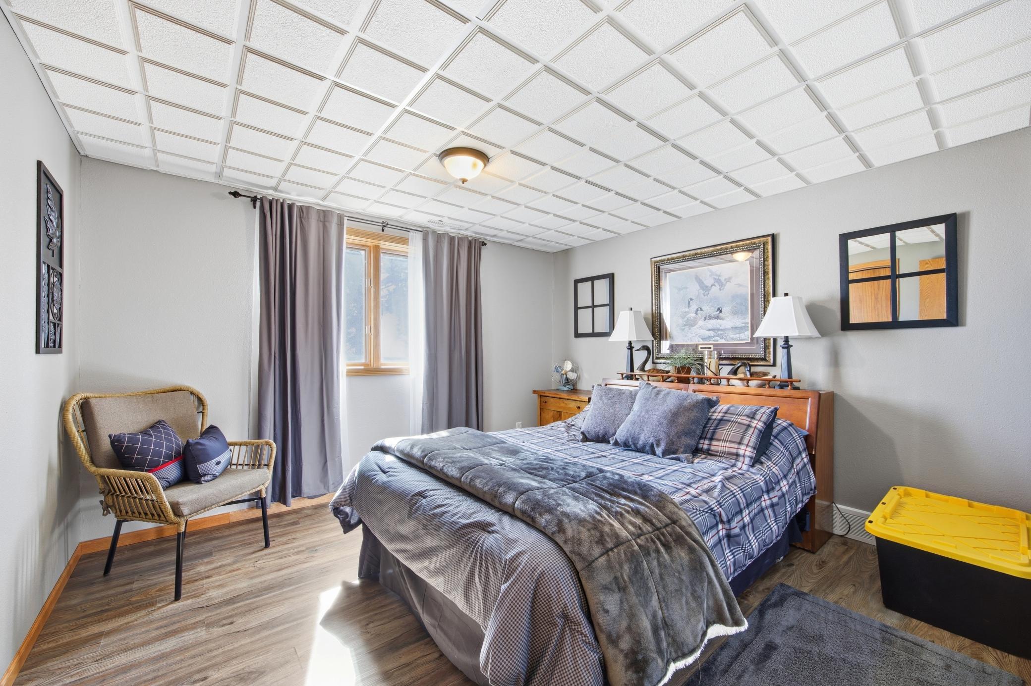 1998 single family home for sale at 5083 104th Avenue SE in Litchville, ND — 5 bed, 3 bath (photo 41 of 87)