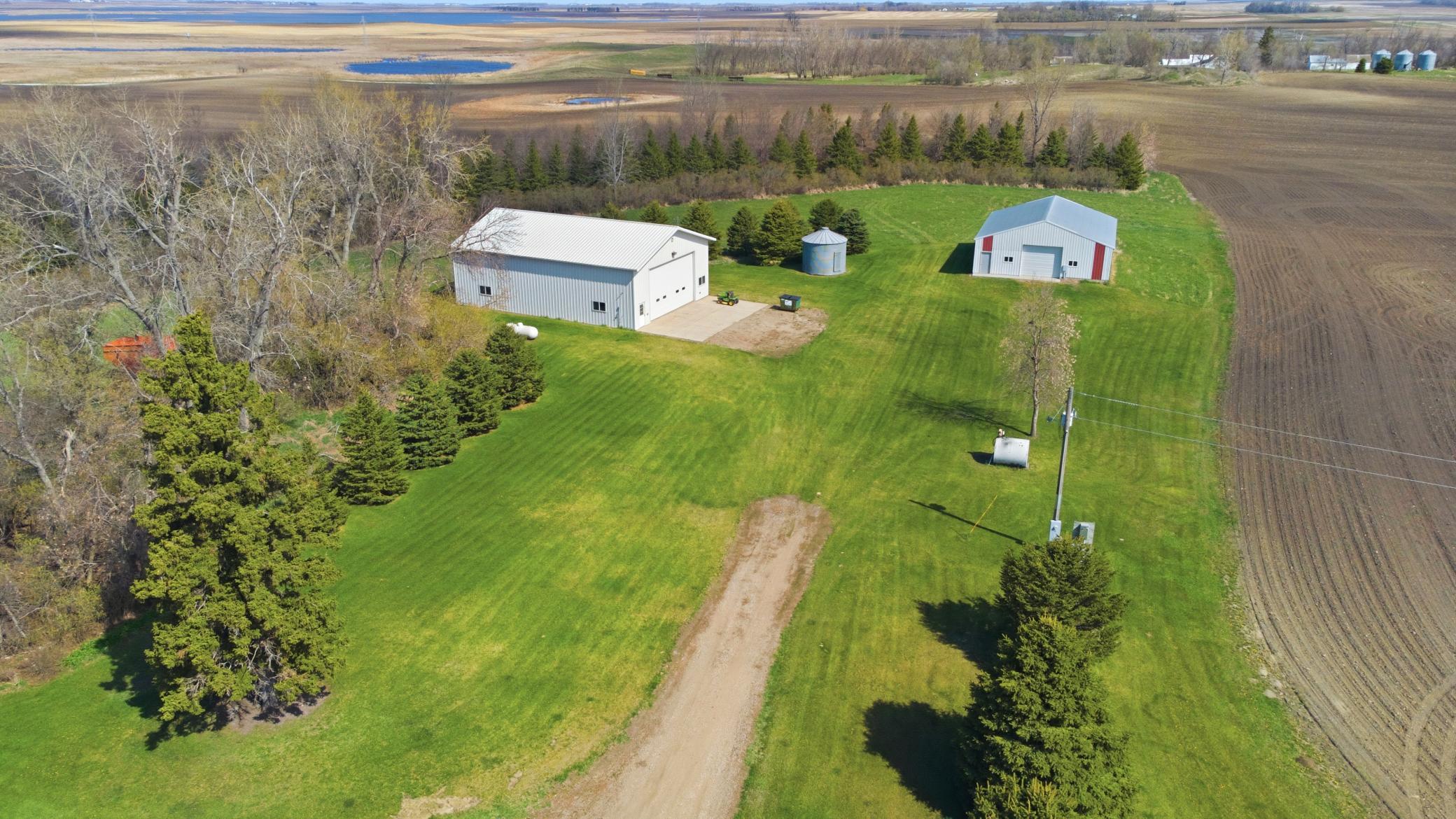 1998 single family home for sale at 5083 104th Avenue SE in Litchville, ND — 5 bed, 3 bath (photo 76 of 87)