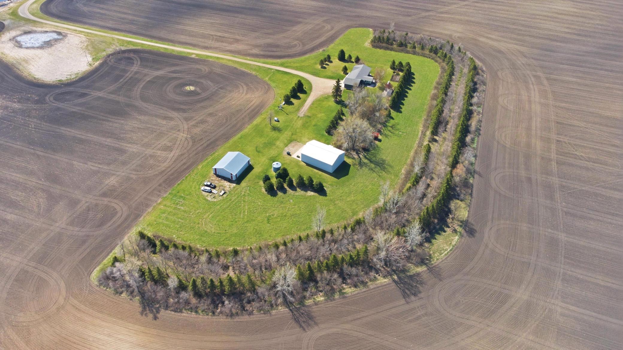 1998 single family home for sale at 5083 104th Avenue SE in Litchville, ND — 5 bed, 3 bath (photo 78 of 87)
