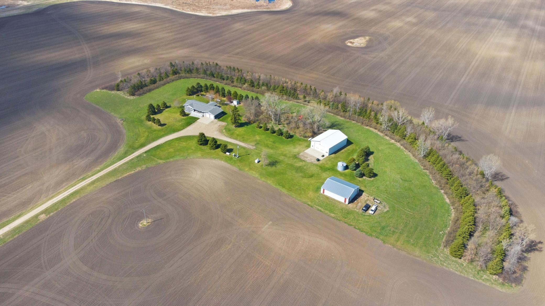 1998 single family home for sale at 5083 104th Avenue SE in Litchville, ND — 5 bed, 3 bath (photo 81 of 87)