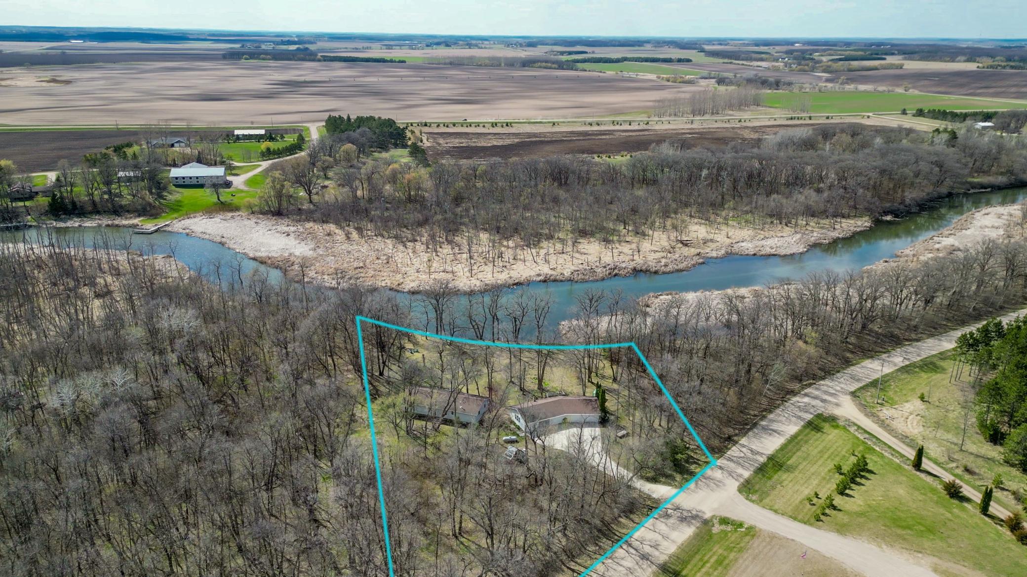 1970 single family home for sale at 39511 460th Avenue in Perham, MN — 3 bed, 1 bath (photo 2 of 72)