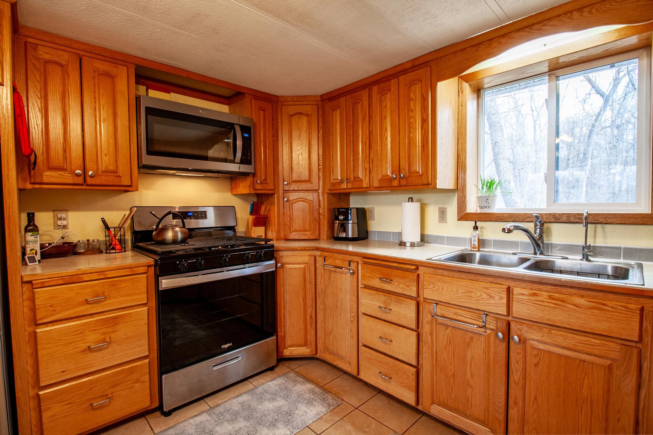 1970 single family home for sale at 39511 460th Avenue in Perham, MN — 3 bed, 1 bath (photo 21 of 72)