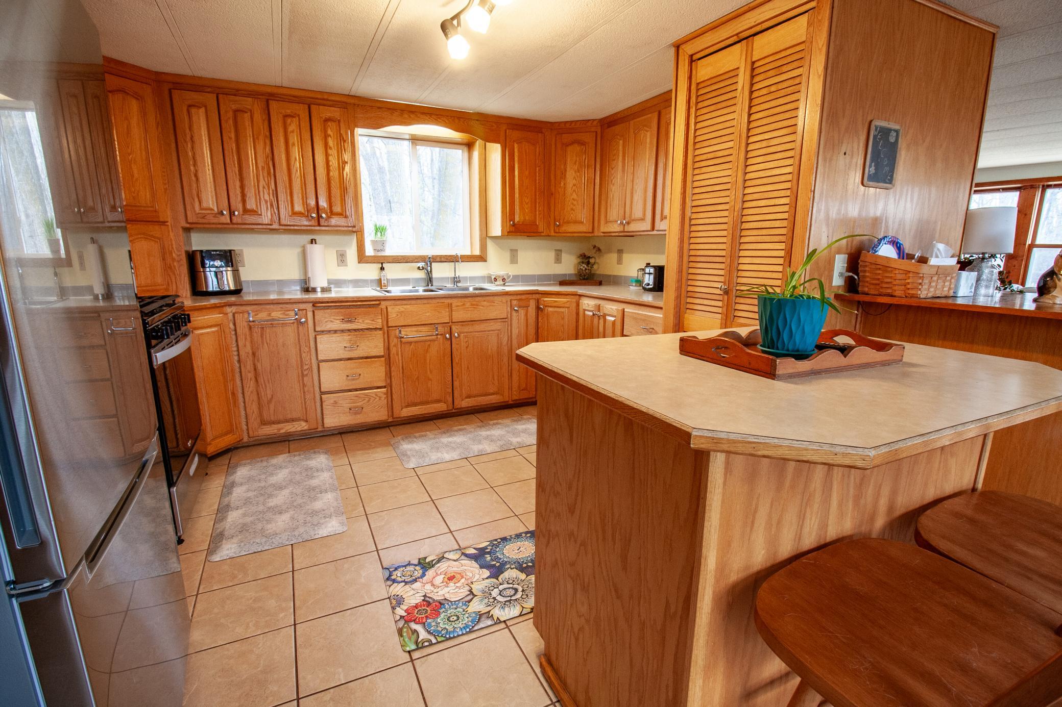 1970 single family home for sale at 39511 460th Avenue in Perham, MN — 3 bed, 1 bath (photo 22 of 72)