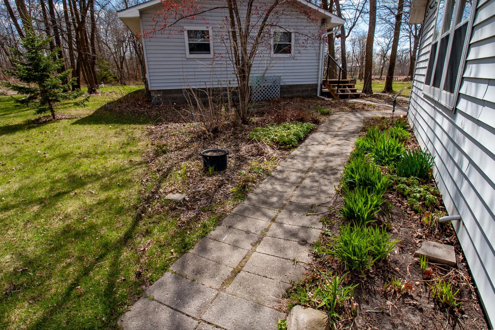 1970 single family home for sale at 39511 460th Avenue in Perham, MN — 3 bed, 1 bath (photo 57 of 72)