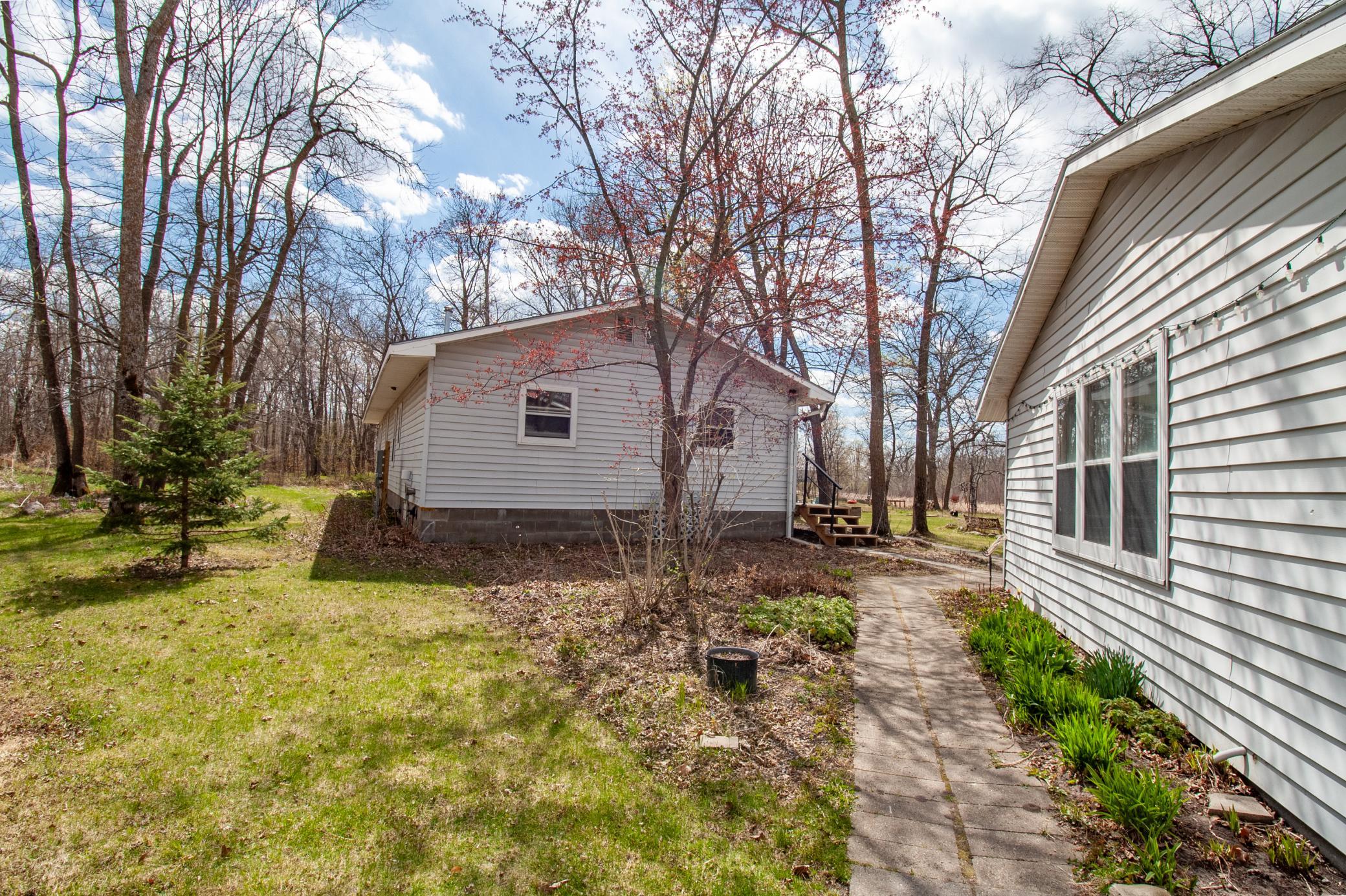 1970 single family home for sale at 39511 460th Avenue in Perham, MN — 3 bed, 1 bath (photo 8 of 72)