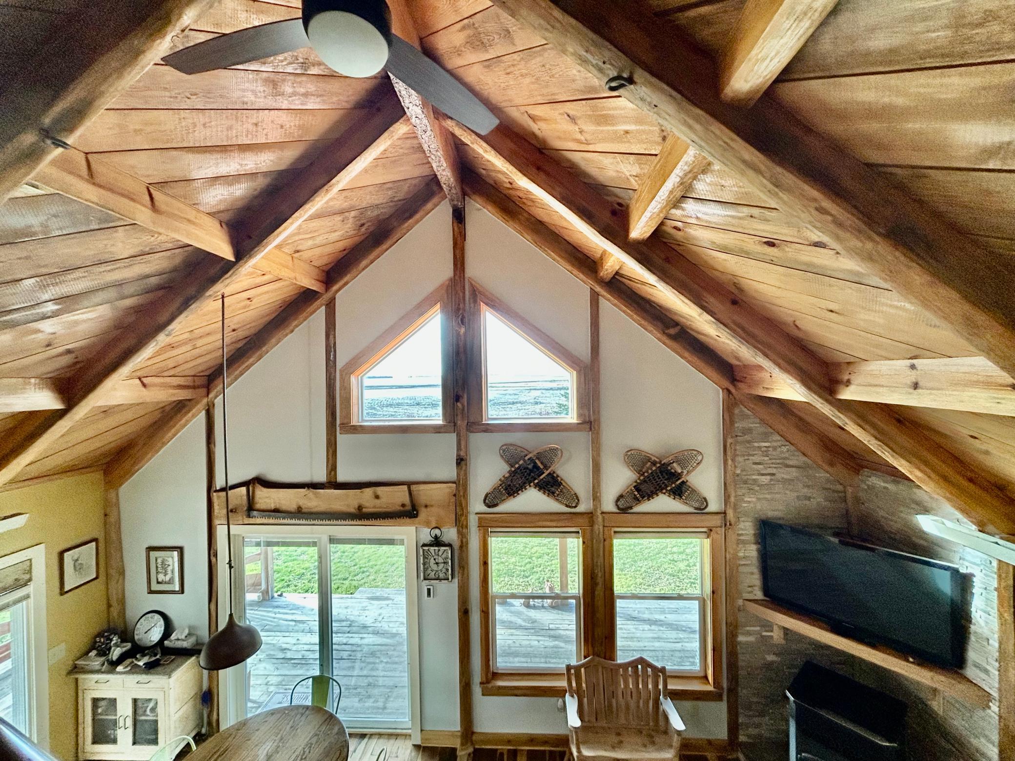 2020 single family home for sale at 305 Oak Street in Hastings, ND — 1 bed, 3 bath (photo 26 of 48)