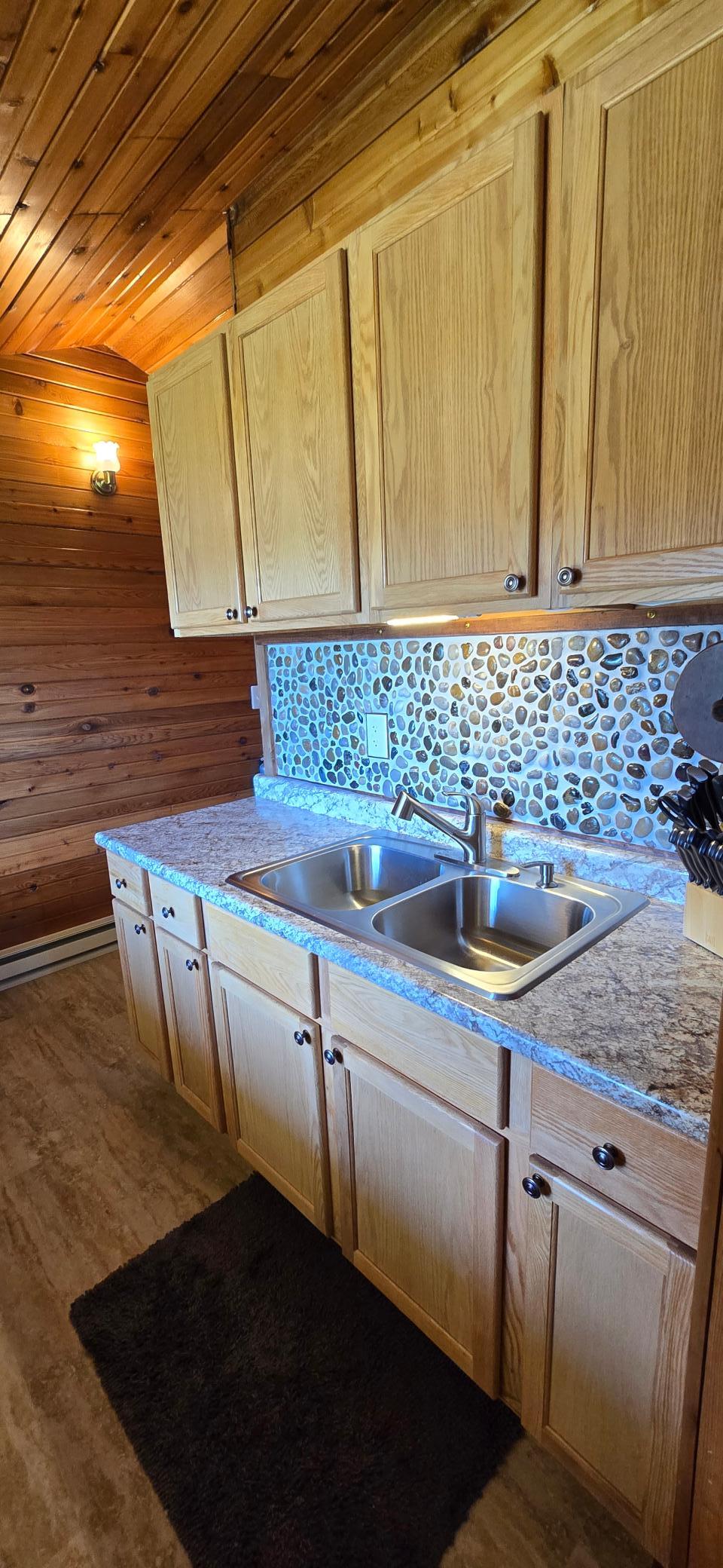 1970 single family home for sale at 17801 Bear Creek in Angle Inlet, MN — 3 bed, 1 bath (photo 21 of 41)
