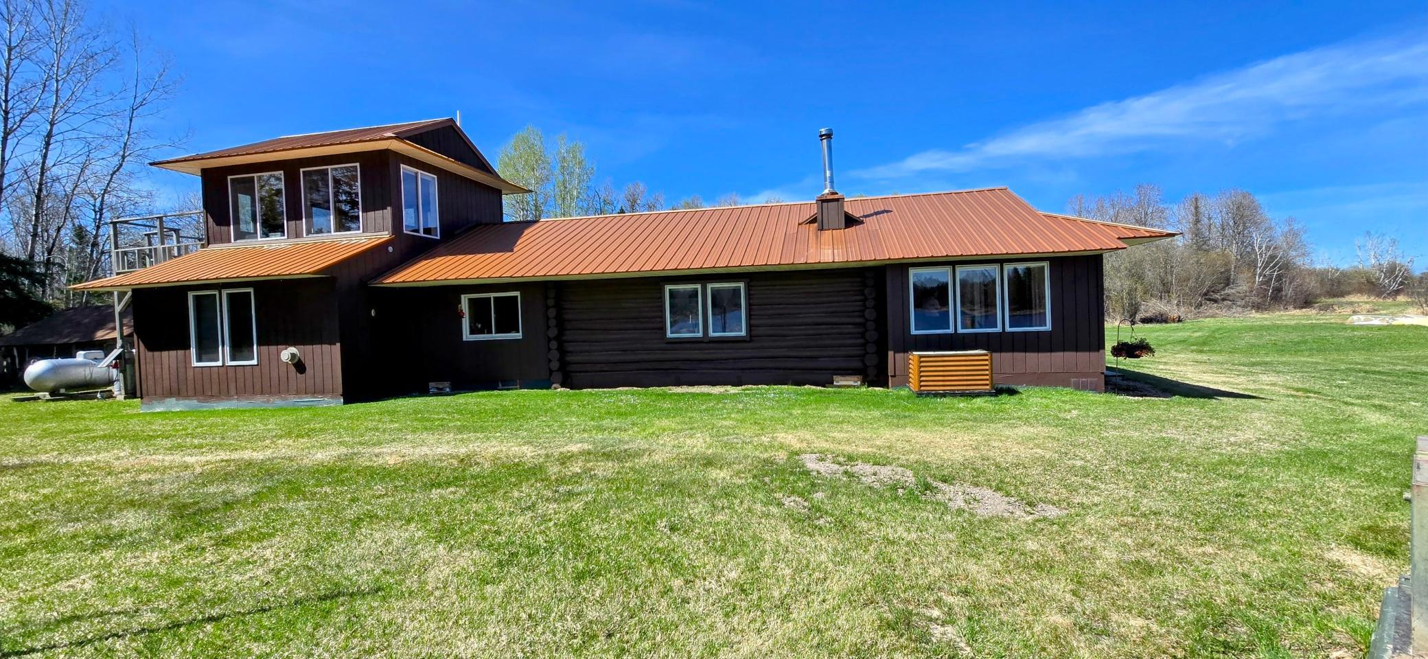 1970 single family home for sale at 17801 Bear Creek in Angle Inlet, MN — 3 bed, 1 bath (photo 5 of 41)