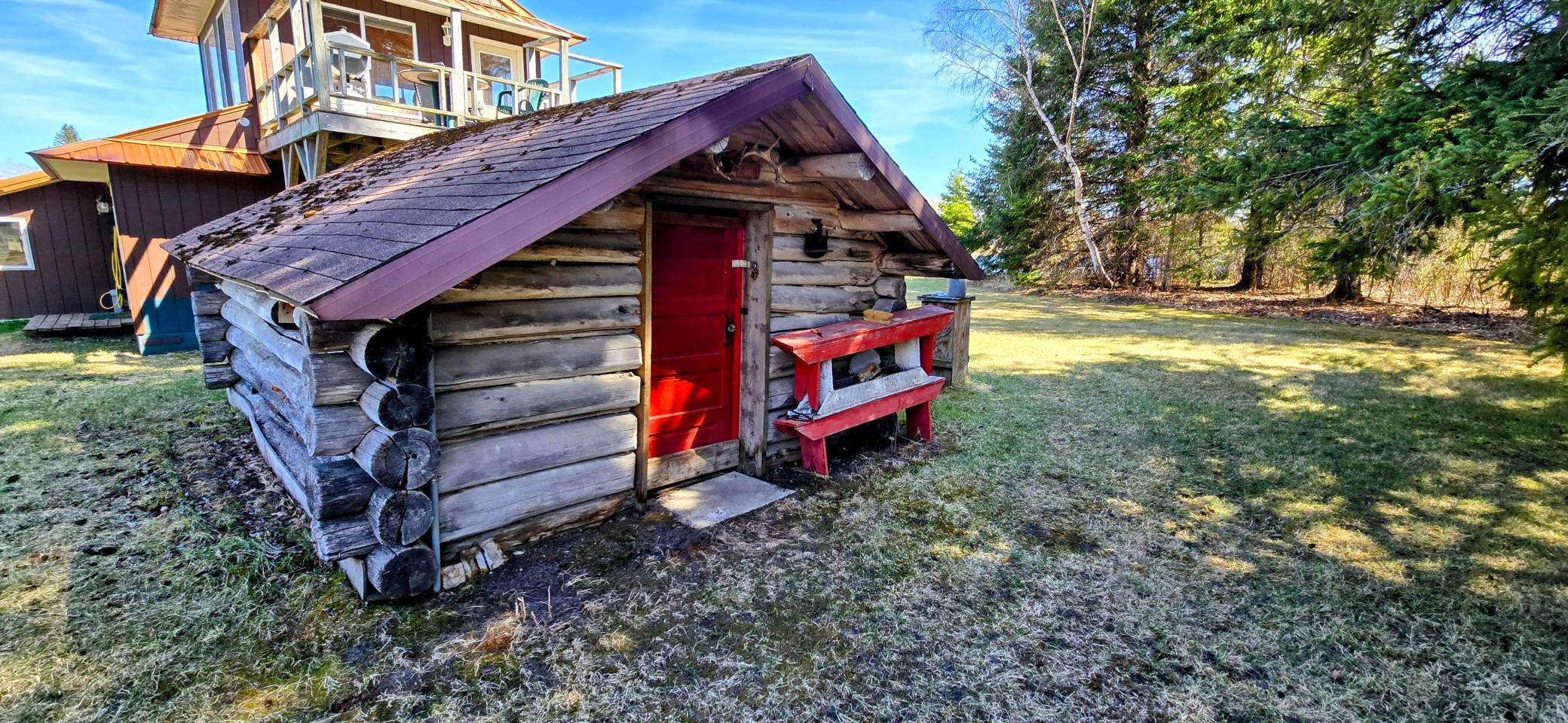 1970 single family home for sale at 17801 Bear Creek in Angle Inlet, MN — 3 bed, 1 bath (photo 9 of 41)