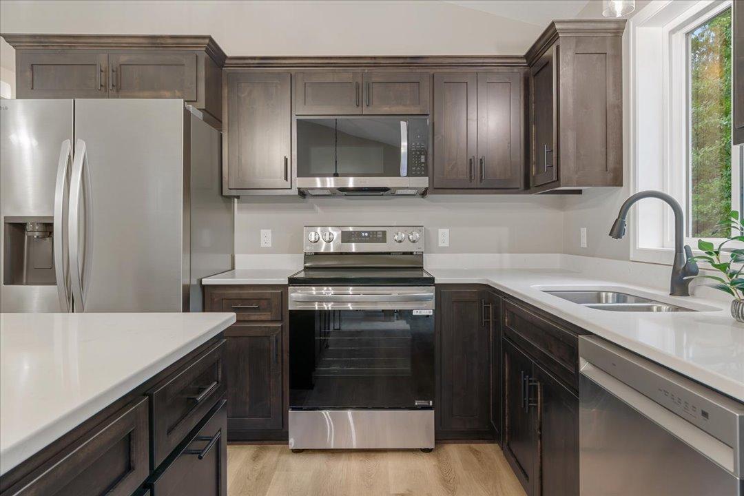 2026 single family home for sale at 31464 Green Scene Drive in Breezy Point, MN — 2 bed, 2 bath (photo 10 of 25)