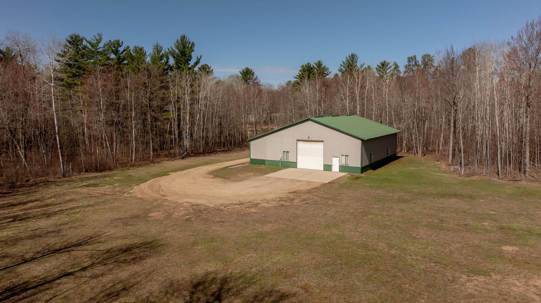 1998 single family home for sale at 14443 County Road 1 in Fifty Lakes, MN — 1 bed, 1 bath (photo 4 of 27)