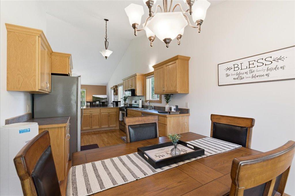 2001 twin home for sale at 24175 White Pine Drive in Nisswa, MN — 2 bed, 2 bath (photo 8 of 29)