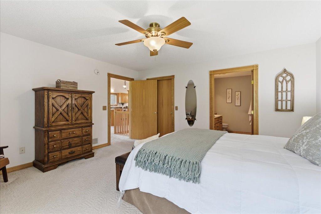 2001 twin home for sale at 24175 White Pine Drive in Nisswa, MN — 2 bed, 2 bath (photo 12 of 29)