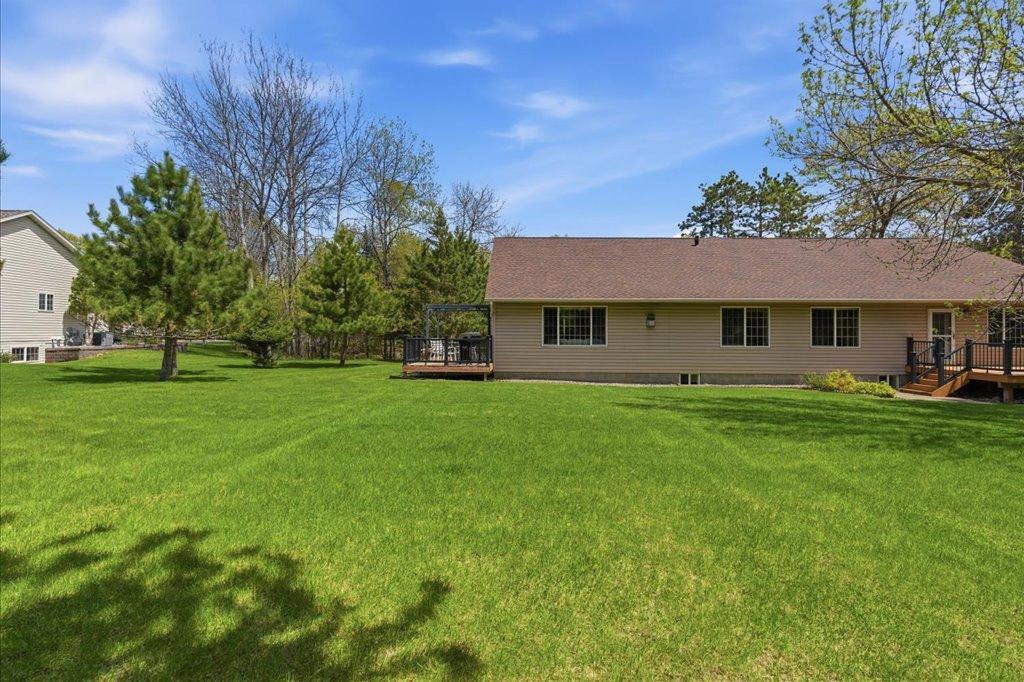 2001 twin home for sale at 24175 White Pine Drive in Nisswa, MN — 2 bed, 2 bath (photo 4 of 29)