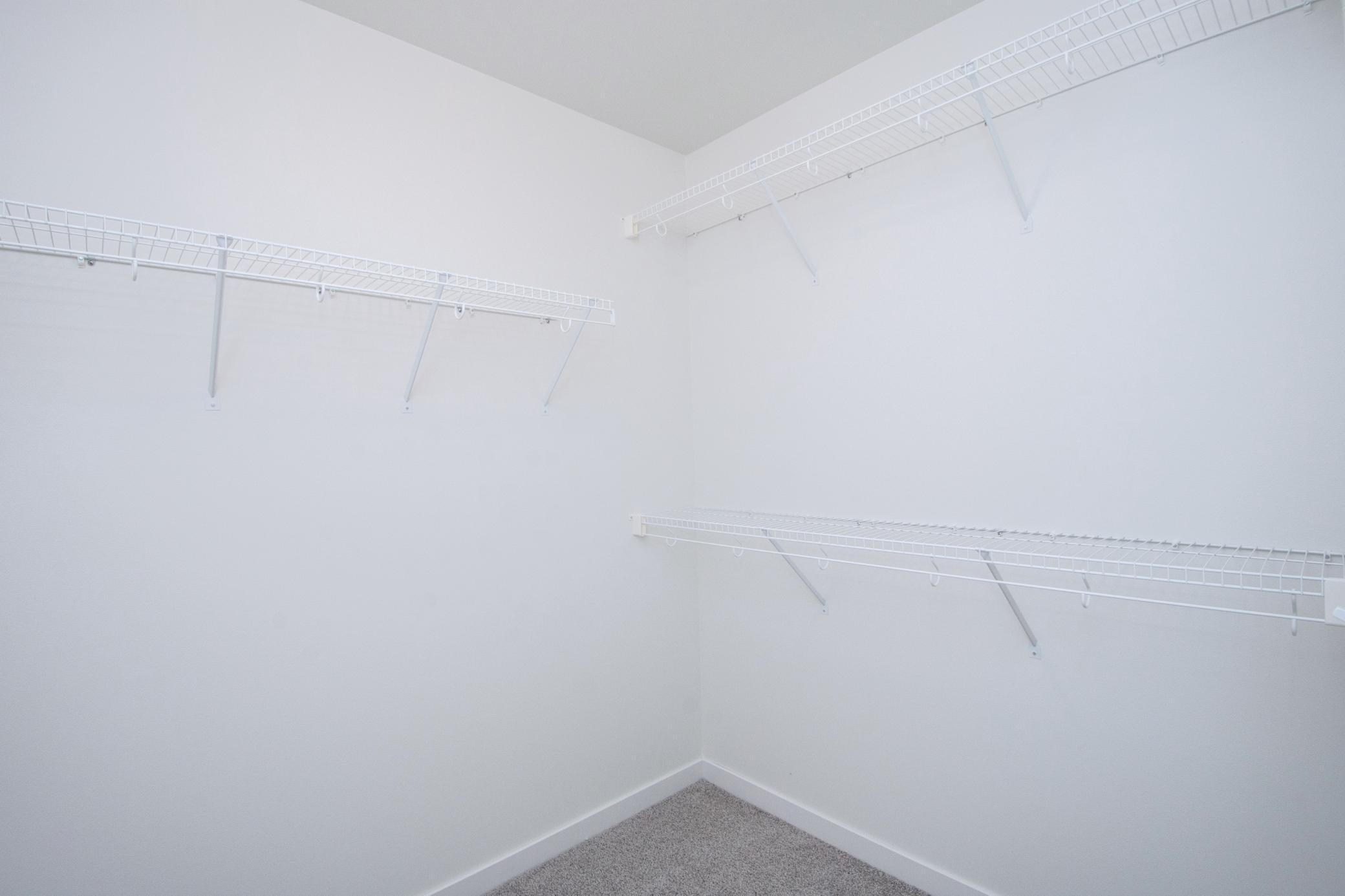 2026 single family home for sale at 6826 Selkirk Drive S in Fargo, ND — 3 bed, 3 bath (photo 23 of 34)