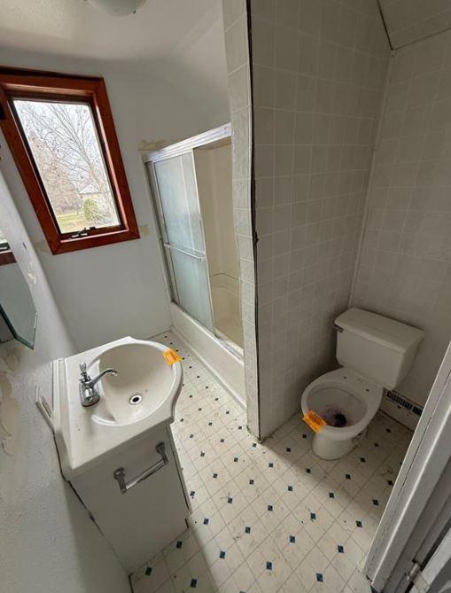 1898 single family home for sale at 308 W 3rd Street in Argyle, MN — 4 bed, 1 bath (photo 13 of 14)