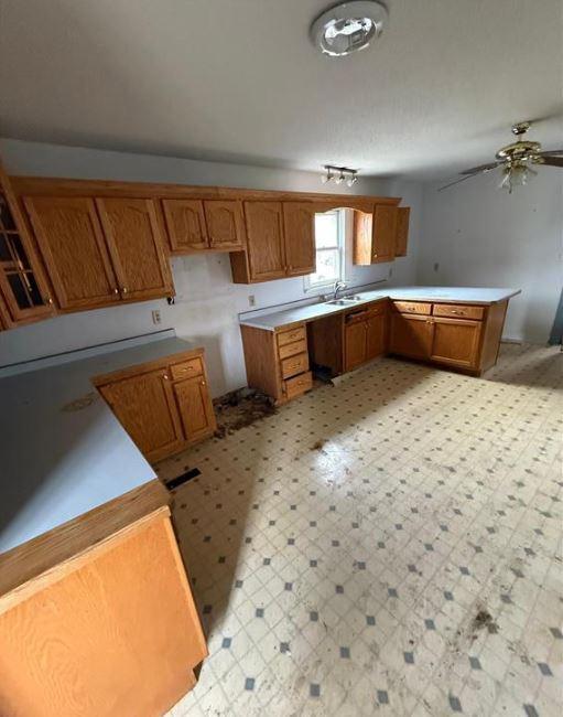 1898 single family home for sale at 308 W 3rd Street in Argyle, MN — 4 bed, 1 bath (photo 5 of 14)