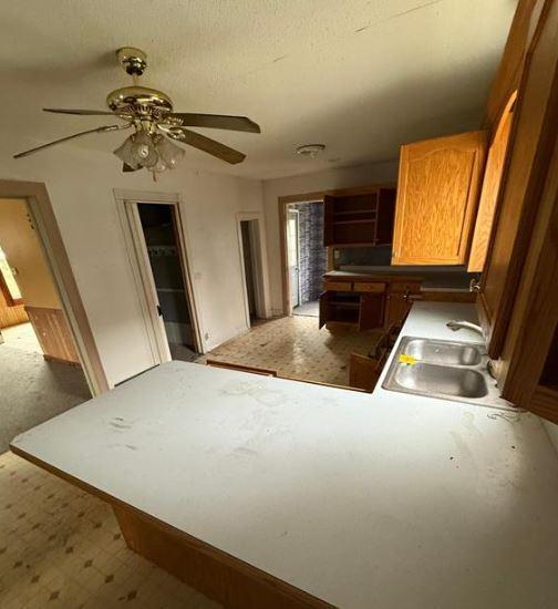 1898 single family home for sale at 308 W 3rd Street in Argyle, MN — 4 bed, 1 bath (photo 6 of 14)