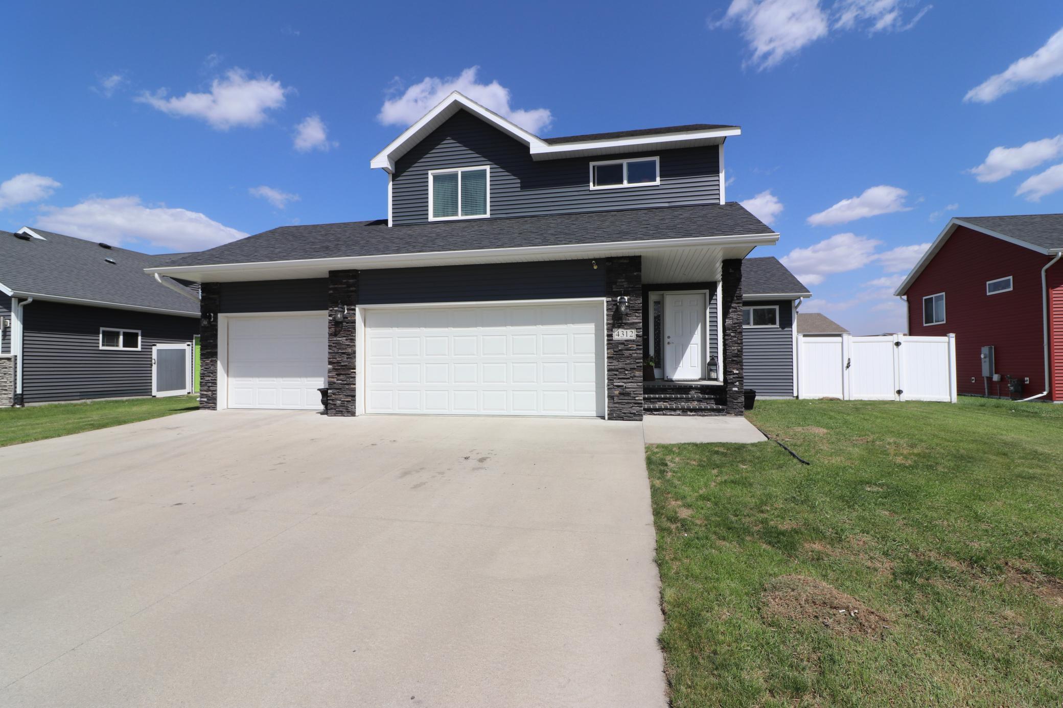4312 10th Street S, Moorhead MN 56560 - Photo 35 of 36
