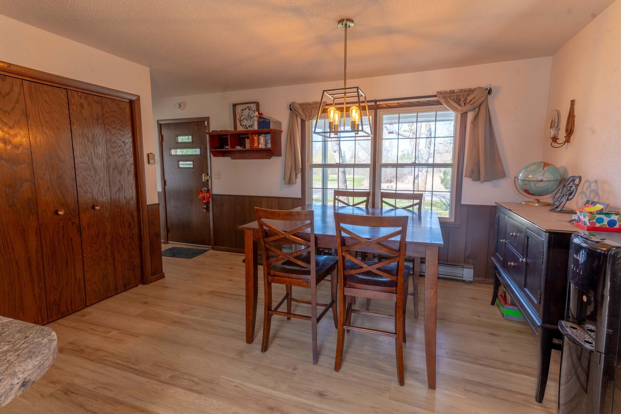 1970 single family home for sale at 17409 Highland Drive in Detroit Lakes, MN — 3 bed, 3 bath (photo 11 of 35)
