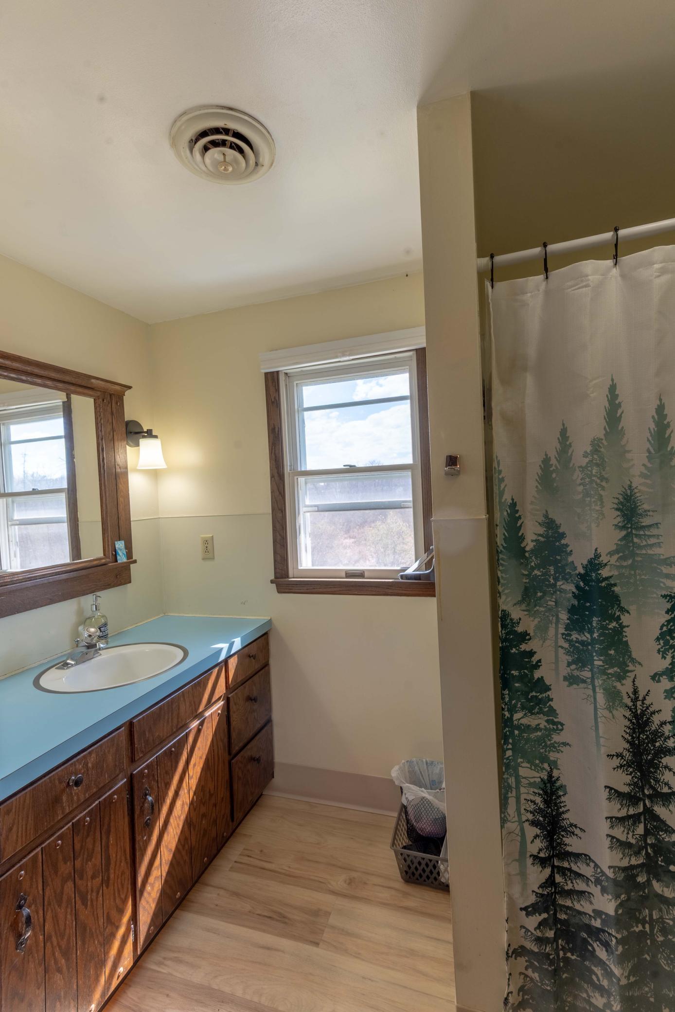1970 single family home for sale at 17409 Highland Drive in Detroit Lakes, MN — 3 bed, 3 bath (photo 22 of 35)