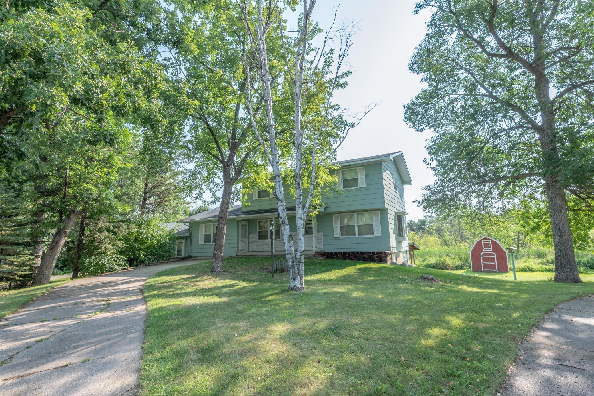 1970 single family home for sale at 17409 Highland Drive in Detroit Lakes, MN — 3 bed, 3 bath (photo 2 of 32)
