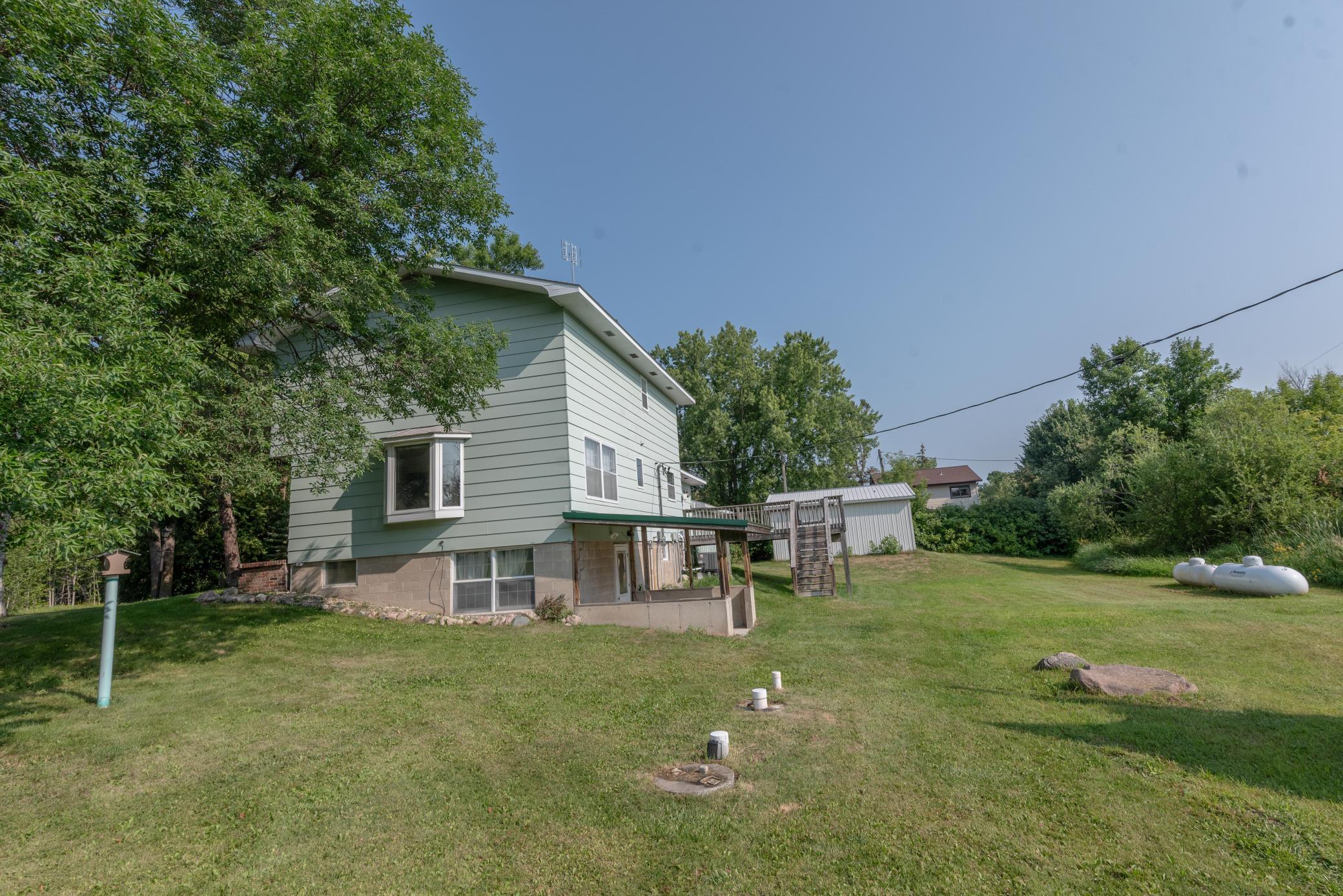 1970 single family home for sale at 17409 Highland Drive in Detroit Lakes, MN — 3 bed, 3 bath (photo 6 of 32)
