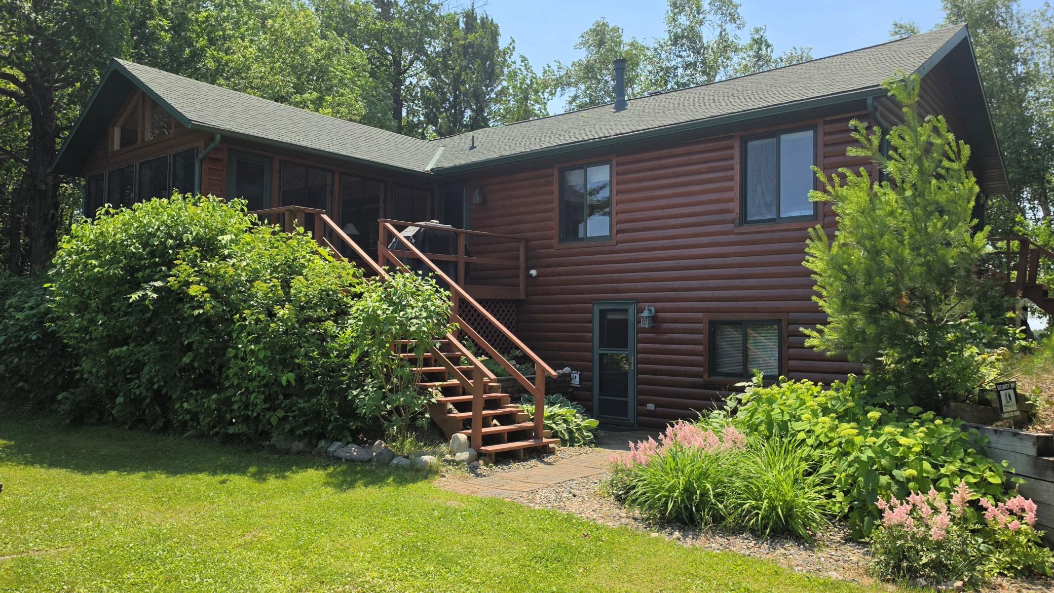 1950 single family home for sale at 43701 245th Lane in Aitkin, MN — 3 bed, 3 bath (photo 4 of 35)