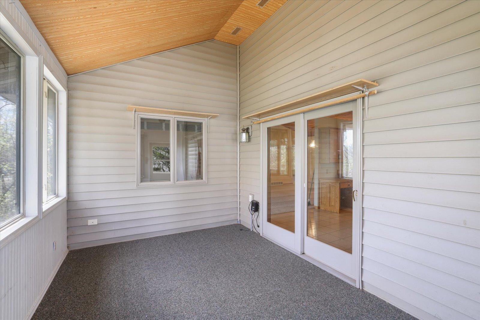 1996 single family home for sale at 127 Eagle Drive in Coleraine, MN — 3 bed, 2 bath (photo 12 of 26)