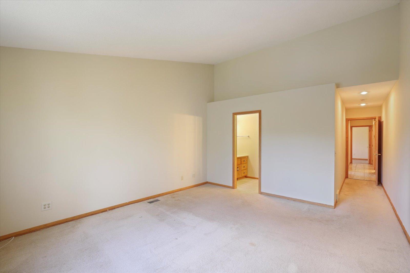 1996 single family home for sale at 127 Eagle Drive in Coleraine, MN — 3 bed, 2 bath (photo 13 of 26)