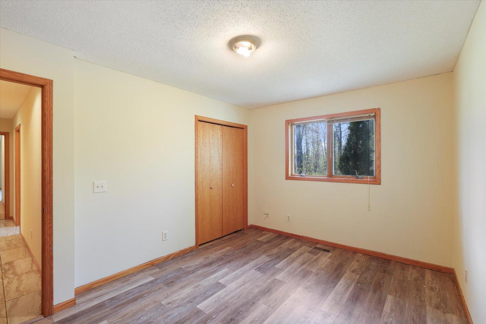 1996 single family home for sale at 127 Eagle Drive in Coleraine, MN — 3 bed, 2 bath (photo 18 of 26)