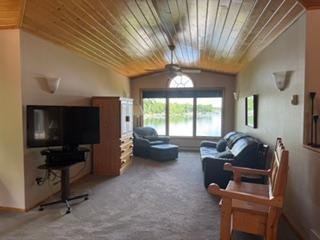 1985 single family home for sale at 17428 Park Avenue SE in Erskine, MN — 3 bed, 3 bath (photo 18 of 39)