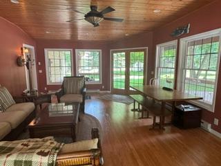 1985 single family home for sale at 17428 Park Avenue SE in Erskine, MN — 3 bed, 3 bath (photo 4 of 39)