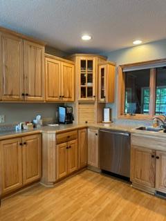 1985 single family home for sale at 17428 Park Avenue SE in Erskine, MN — 3 bed, 3 bath (photo 7 of 39)