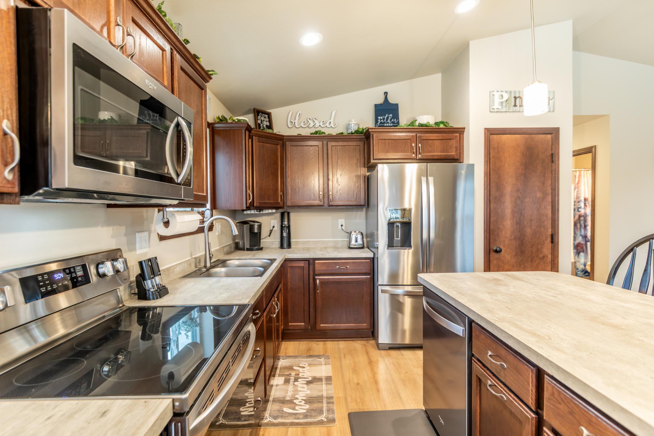6762 69th Avenue S, Horace ND 58047 - Photo 11 of 56