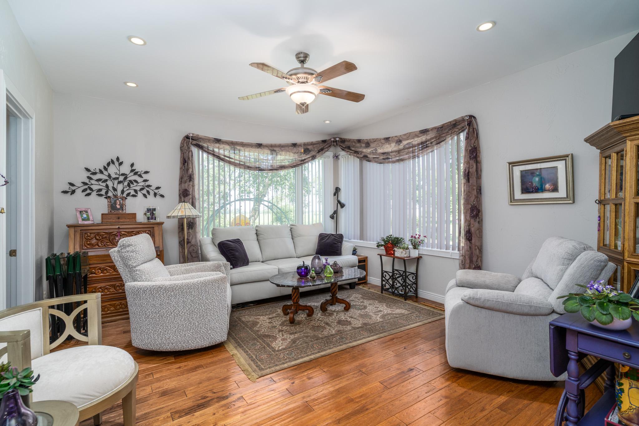 1900 single family home for sale at 22736 370th Ave. SE (CR 41) SE in Erskine, MN — 4 bed, 2 bath (photo 4 of 28)