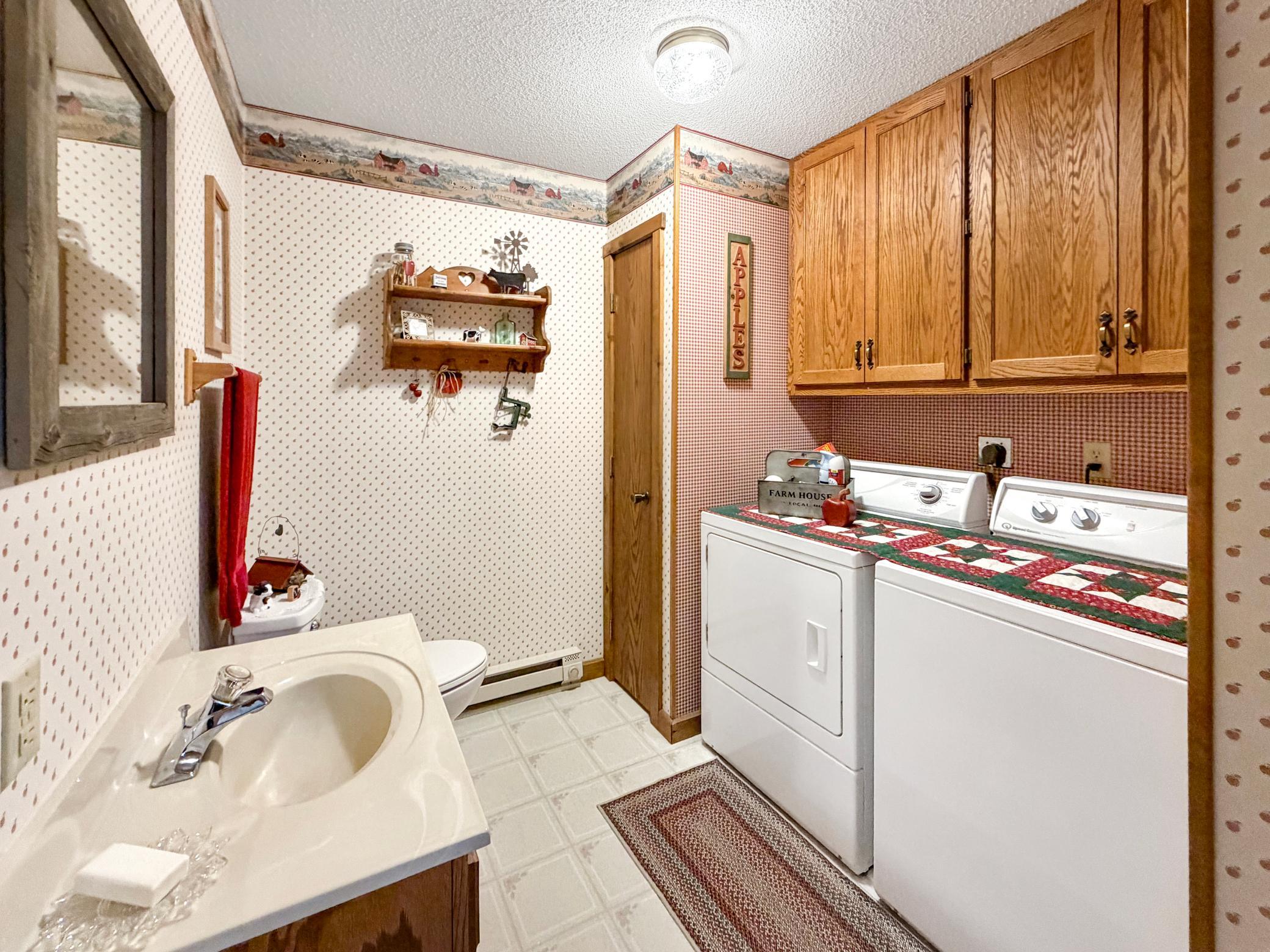 24301 Obrien Creek Road NE, Hines MN 56647 - Photo 10 of 59