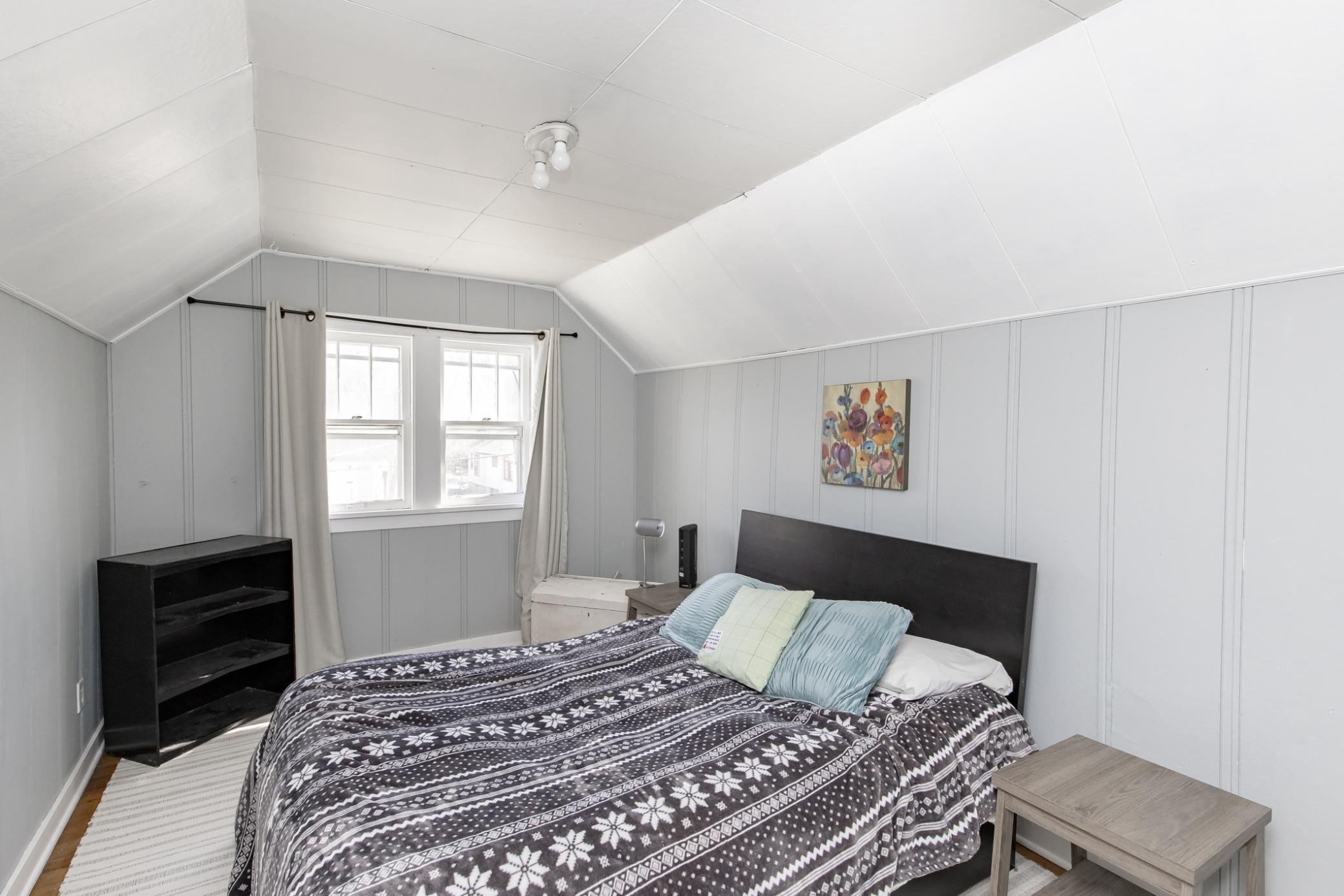 1937 single family home for sale at 1525 4th Avenue S in Fargo, ND — 4 bed, 2 bath (photo 30 of 53)