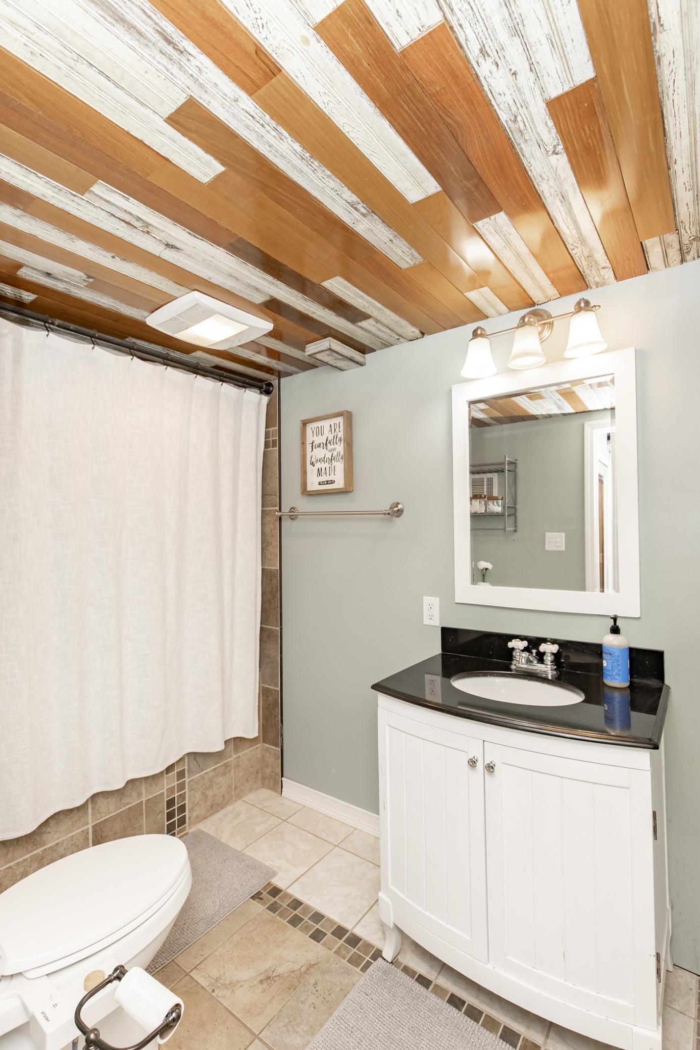 1937 single family home for sale at 1525 4th Avenue S in Fargo, ND — 4 bed, 2 bath (photo 41 of 53)