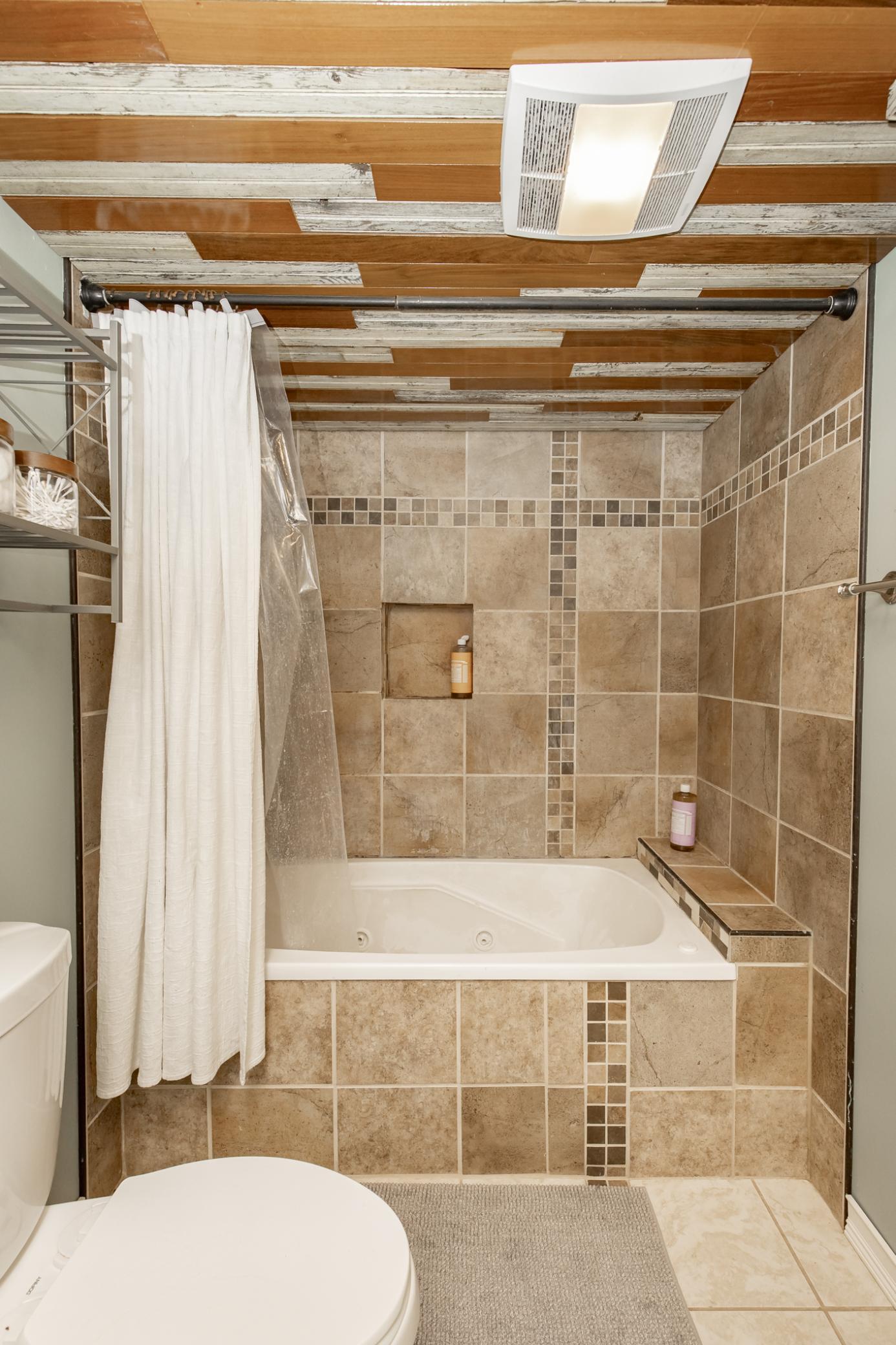 1937 single family home for sale at 1525 4th Avenue S in Fargo, ND — 4 bed, 2 bath (photo 43 of 53)