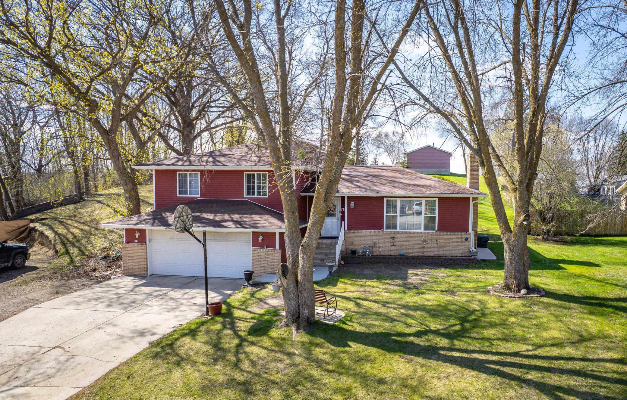 713 7th Avenue Circle SE, Pelican Rapids MN 56572 - Photo 2 of 61
