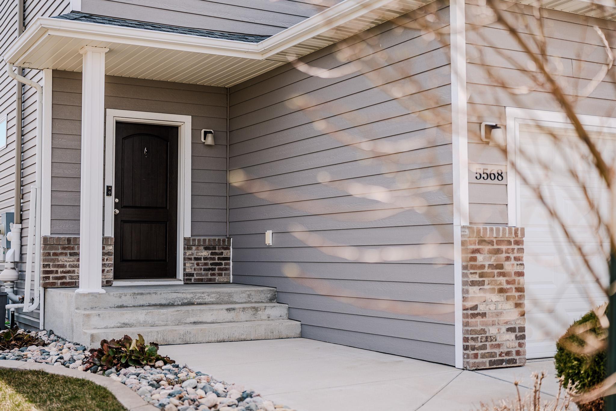 2018 single family home for sale at 5568 37th Avenue S in Fargo, ND — 4 bed, 4 bath (photo 2 of 39)
