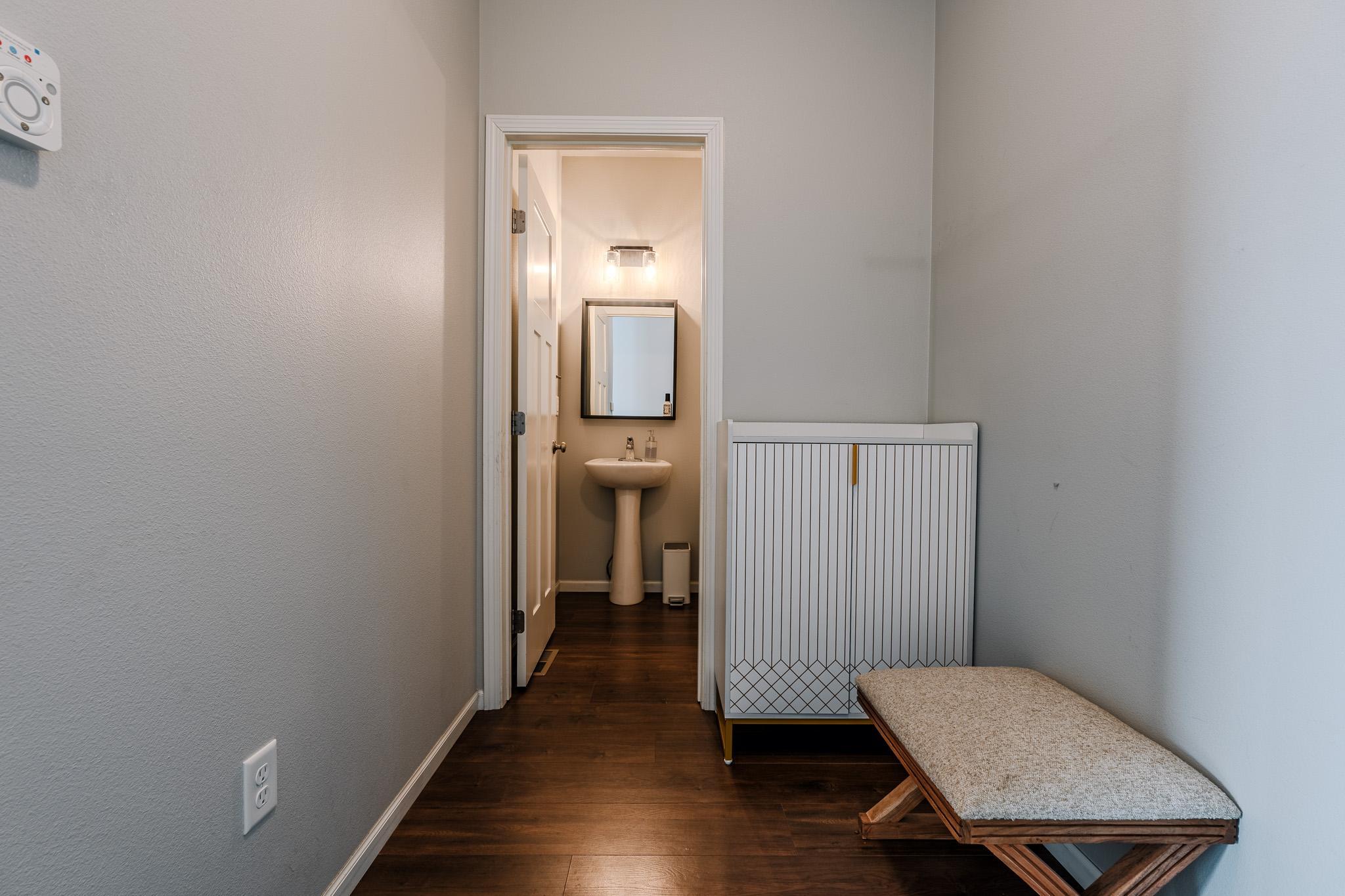2018 single family home for sale at 5568 37th Avenue S in Fargo, ND — 4 bed, 4 bath (photo 13 of 39)