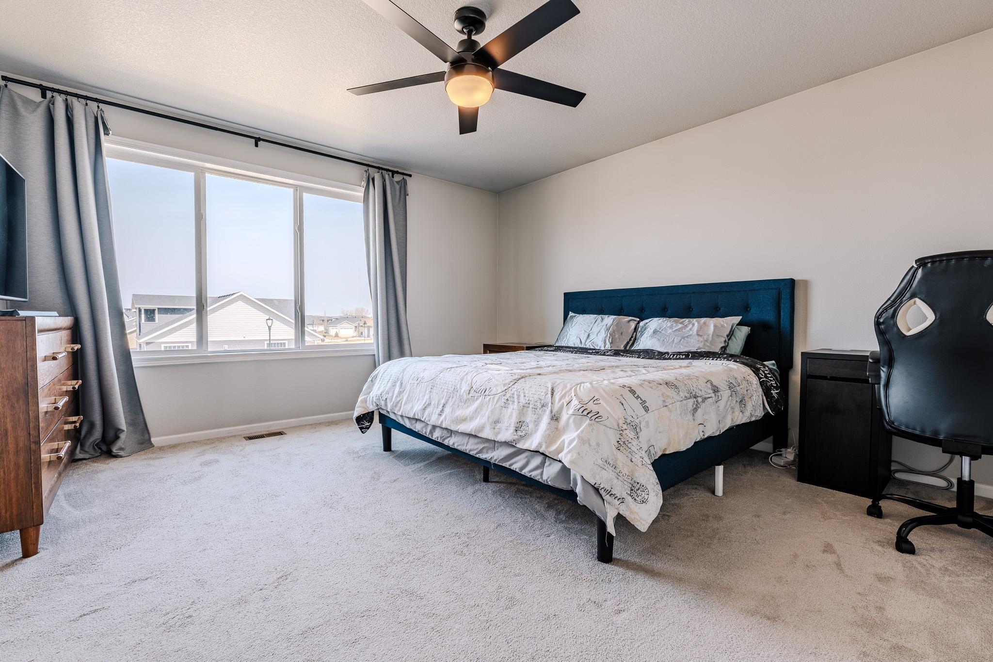 2018 single family home for sale at 5568 37th Avenue S in Fargo, ND — 4 bed, 4 bath (photo 14 of 39)