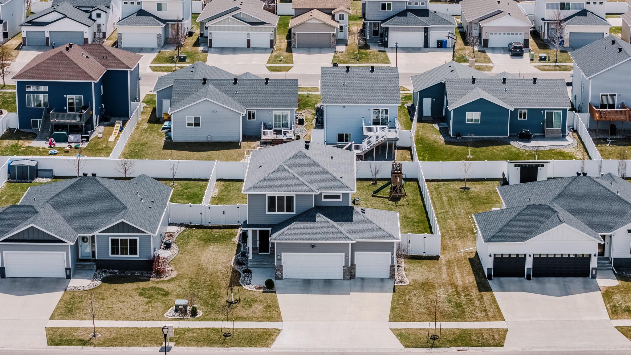 2018 single family home for sale at 5568 37th Avenue S in Fargo, ND — 4 bed, 4 bath (photo 39 of 39)
