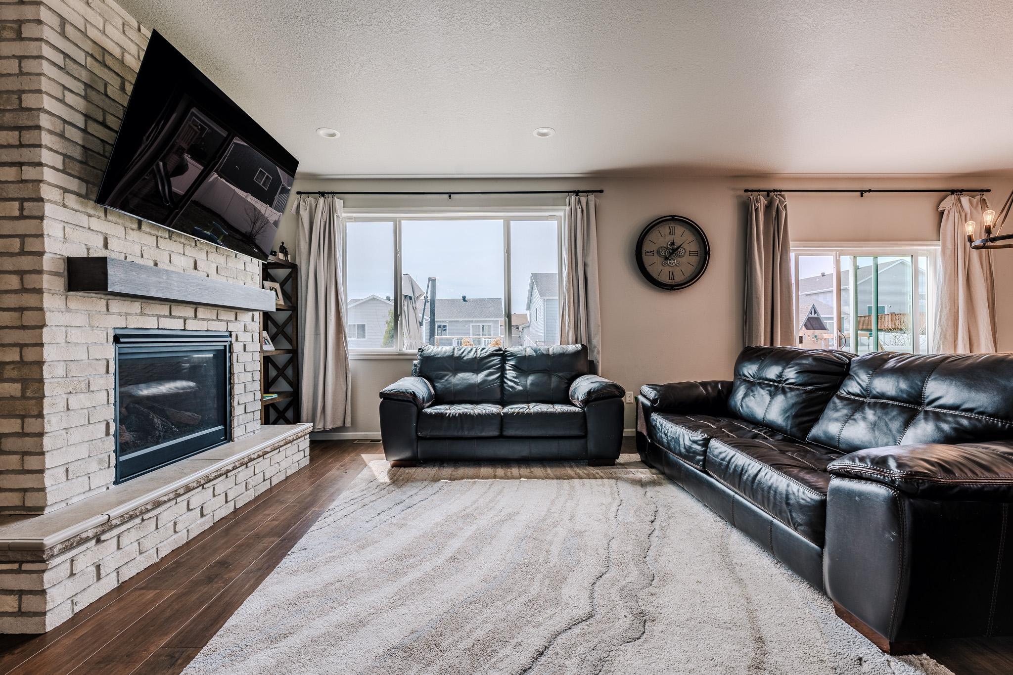 2018 single family home for sale at 5568 37th Avenue S in Fargo, ND — 4 bed, 4 bath (photo 5 of 39)