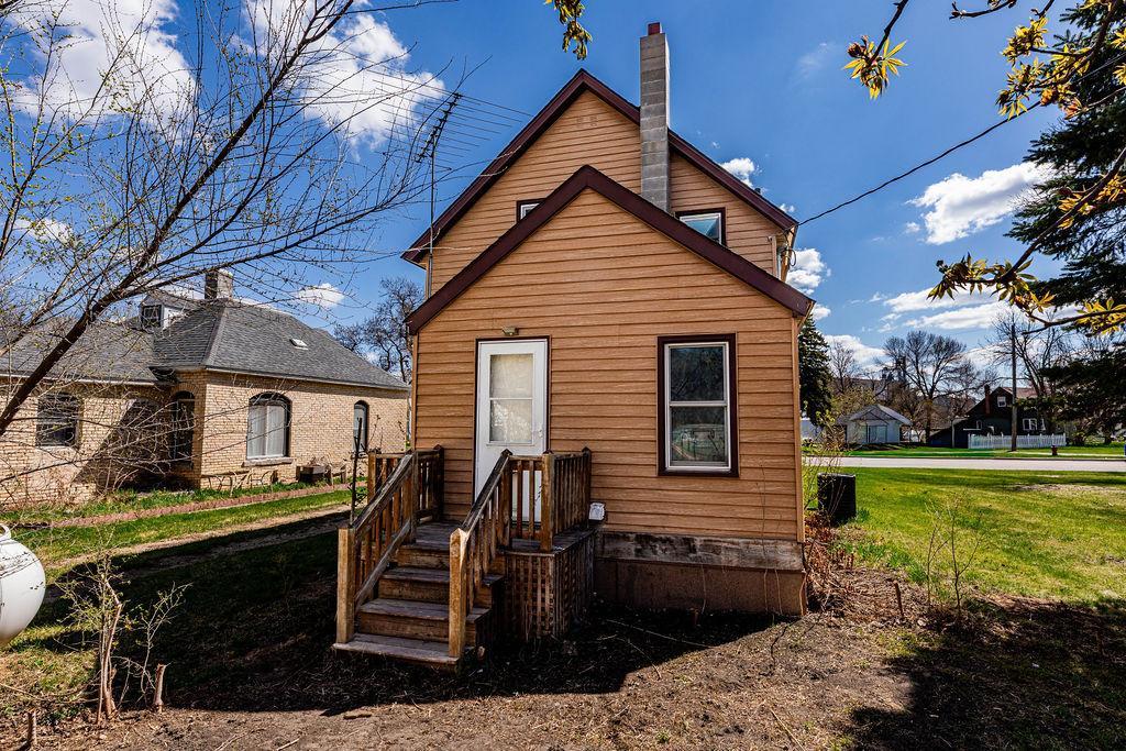 112 Cleveland Street, Enderlin ND 58027 - Photo 5 of 29